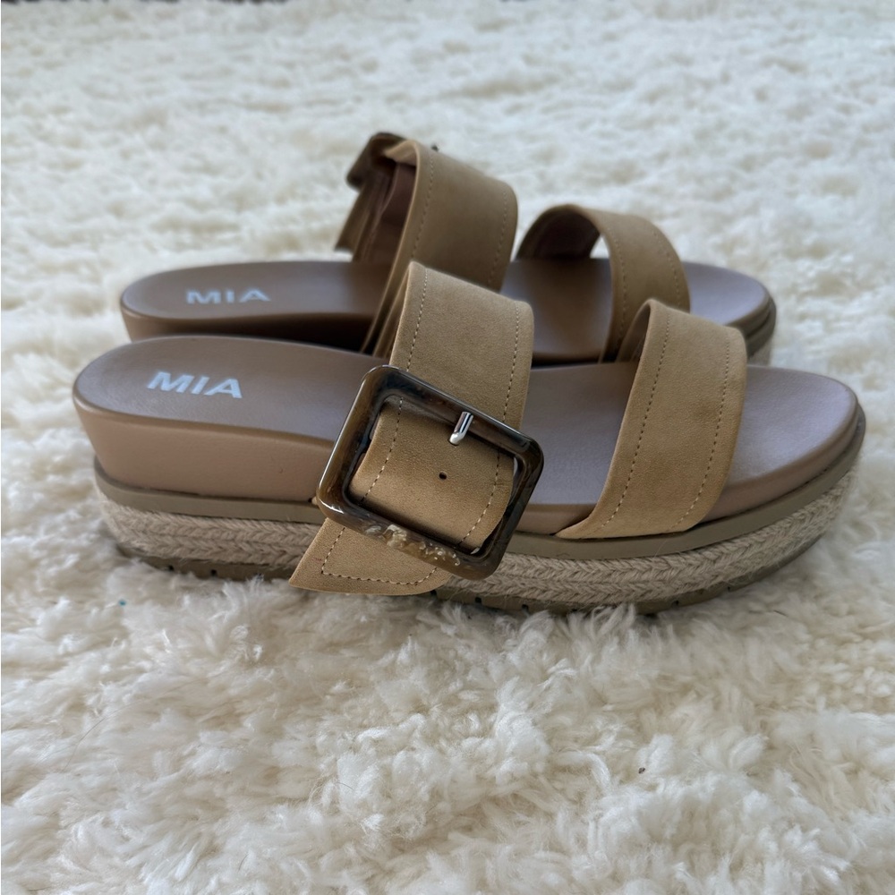 MIA brand tan sandals Women’s size 9 - Picture 1 of 5